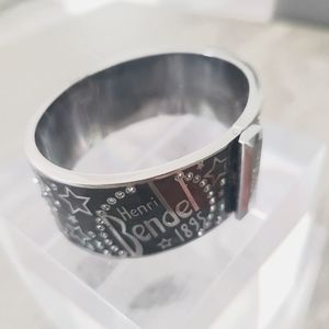 Henri Bendel Cuff